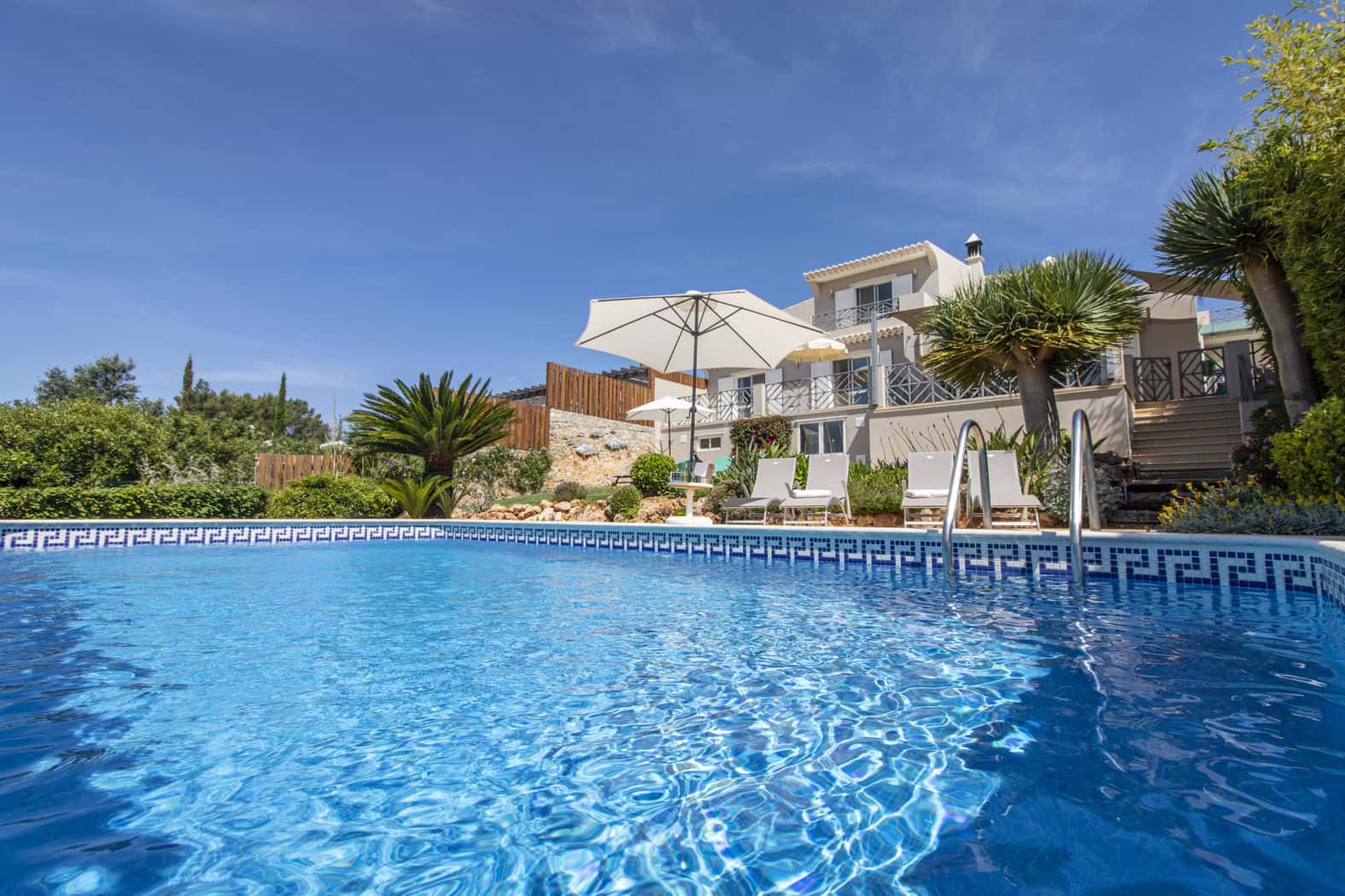Villa Vista by Portucasa