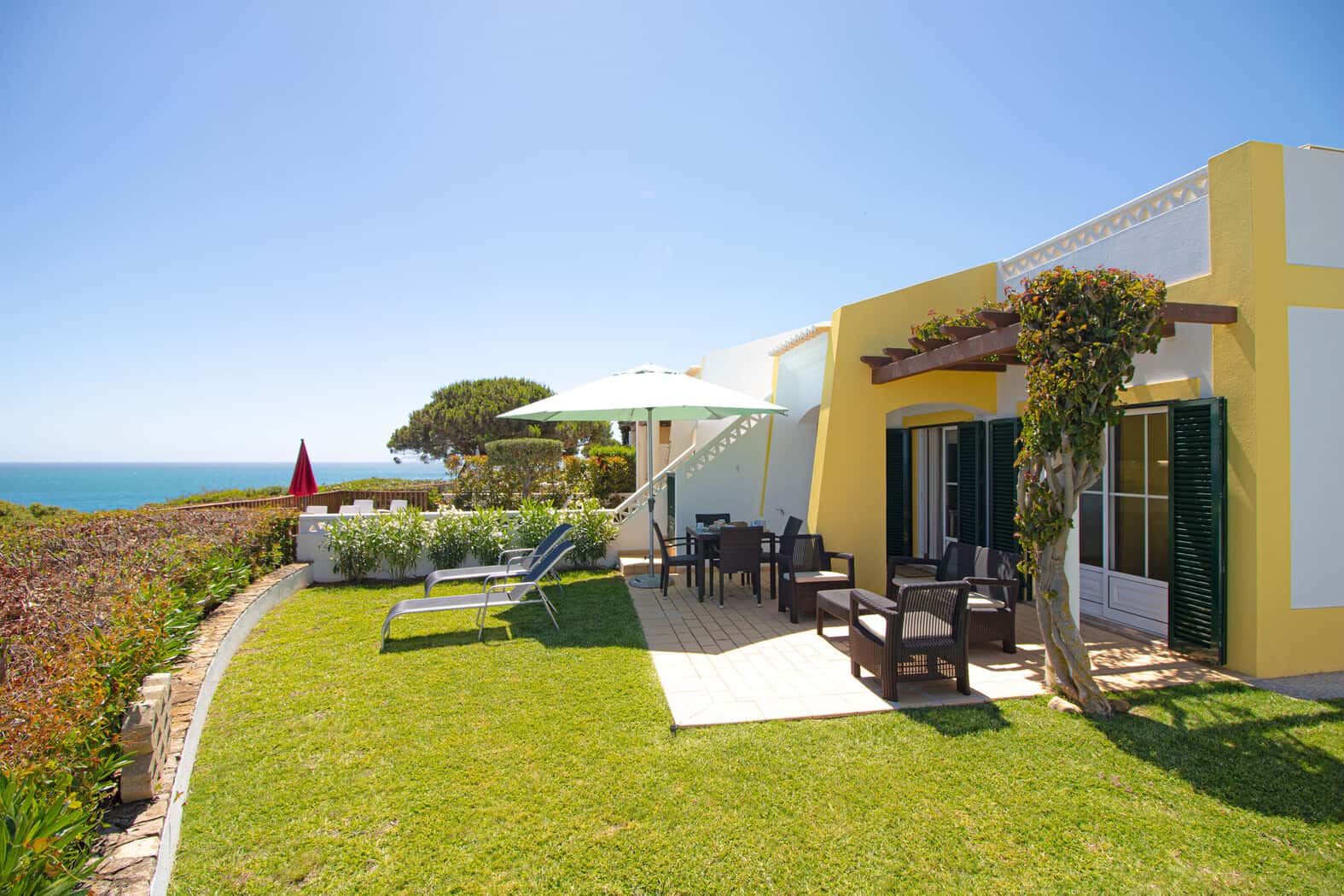 Casa Benagil Mar by Portucasa