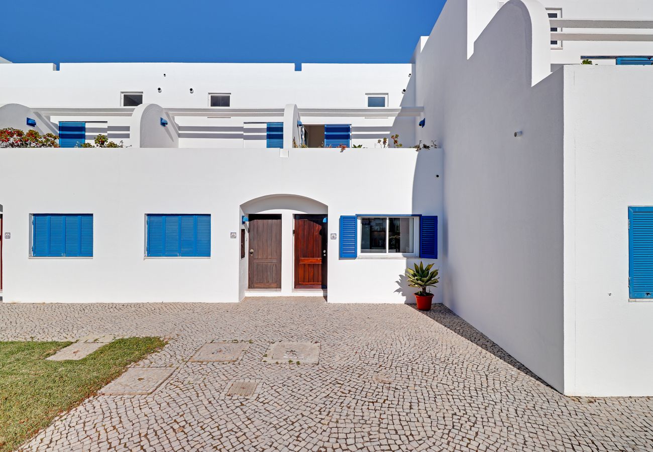 Apartment in Albufeira - Casa Brisa Mar by Portucasa