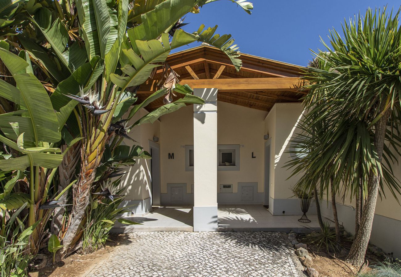 House in Albufeira - Casa Coral by Portucasa